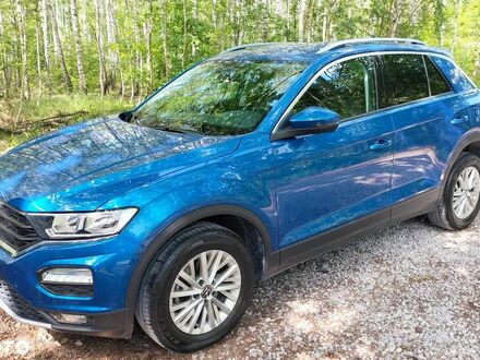 Фольксваген Ті-Рок 2021 у Європі на Automoto.ua Синій Фольксваген Ті-Рок, об'ємом двигуна 1 л та пробігом 62 тис. км за 20824 $, фото 1 на Automoto.ua