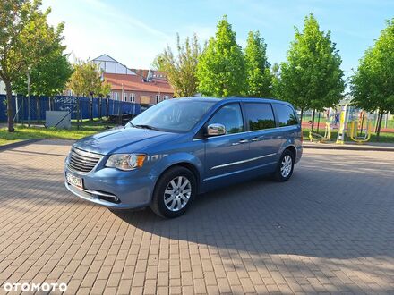 Крайслер Town & Country, об'ємом двигуна 3.61 л та пробігом 300 тис. км за 10799 $, фото 1 на Automoto.ua