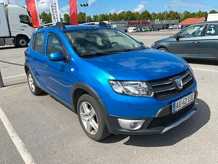 Дачія Sandero 2015 у Європі на Automoto.ua Синій Дачія Sandero, об'ємом двигуна 1.46 л та пробігом 172 тис. км за 4766 $, фото 1 на Automoto.ua