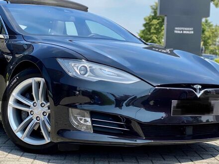 Черный Тесла Модель С, объемом двигателя 0 л и пробегом 278 тыс. км за 24220 $, фото 1 на Automoto.ua