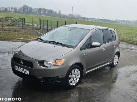 Мицубиси Кольт 2011 в Европе на Automoto.ua Коричневый Мицубиси Кольт, объемом двигателя 1 л и пробегом 165 тыс. км за 13500 $, фото 1 на Automoto.ua