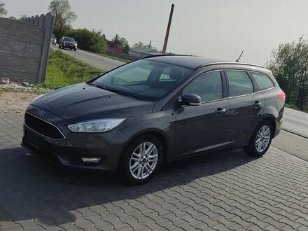 Форд Фокус 2017 у Європі на Automoto.ua Сірий Форд Фокус, об'ємом двигуна 1 л та пробігом 76 тис. км за 27999 $, фото 1 на Automoto.ua