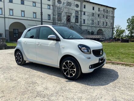 Смарт Forfour 2016 у Європі на Automoto.ua Смарт Forfour, об'ємом двигуна 1 л та пробігом 60 тис. км за 10236 $, фото 1 на Automoto.ua