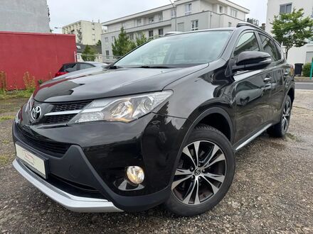 Тойота РАВ 4 2015 в Европе на Automoto.ua Коричневый Тойота РАВ 4, объемом двигателя 2.23 л и пробегом 180 тыс. км за 17212 $, фото 1 на Automoto.ua