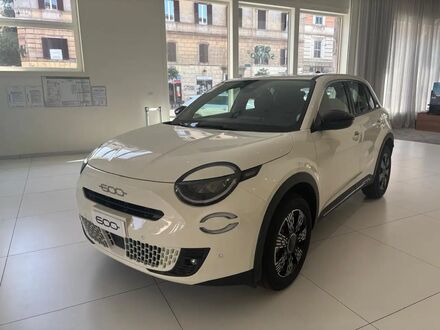 Фиат 600 2025 в Европе на Automoto.ua Белый Фиат 600, объемом двигателя 1.2 л и пробегом 10 тыс. км за 25194 $, фото 1 на Automoto.ua
