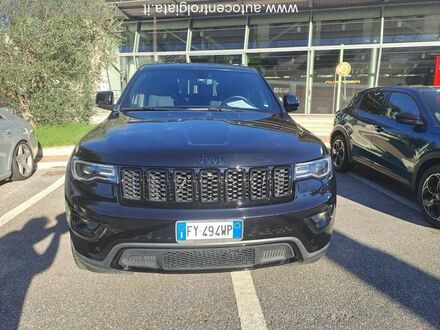 Джип Grand Cherokee 2019 у Європі на Automoto.ua Чорний Джип Grand Cherokee, об'ємом двигуна 2.99 л та пробігом 90 тис. км за 30900 $, фото 1 на Automoto.ua