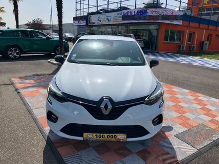 Рено Кліо 2021 у Європі на Automoto.ua Білий Рено Кліо, об'ємом двигуна 1.6 л та пробігом 49 тис. км за 18478 $, фото 1 на Automoto.ua