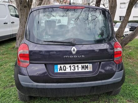 Рено Модус 2009 у Європі на Automoto.ua Чорний Рено Модус, об'ємом двигуна 0 л та пробігом 214 тис. км за 2501 $, фото 1 на Automoto.ua