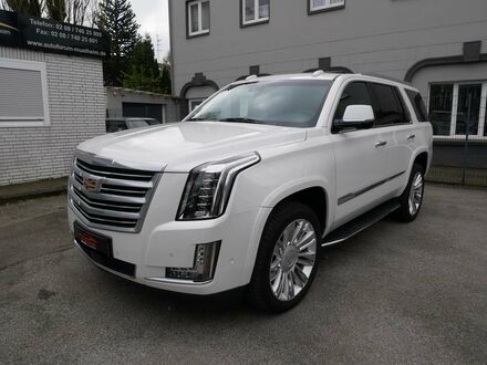 Кадиллак Эскалейд 2018 в Европе на Automoto.ua Белый Кадиллак Эскалейд, объемом двигателя 6.16 л и пробегом 80 тыс. км за 50950 $, фото 1 на Automoto.ua