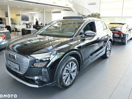 Ауди Q4 2023 в Европе на Automoto.ua Черный Ауди Q4, объемом двигателя 0 л и пробегом 12 тыс. км за 41139 $, фото 1 на Automoto.ua