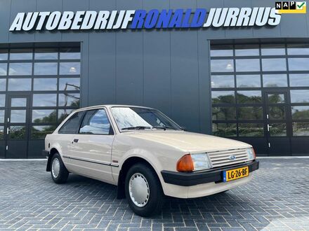 Форд Эскорт 1984 в Европе на Automoto.ua Бежевый Форд Эскорт, объемом двигателя 1.12 л и пробегом 38 тыс. км за 8950 $, фото 1 на Automoto.ua