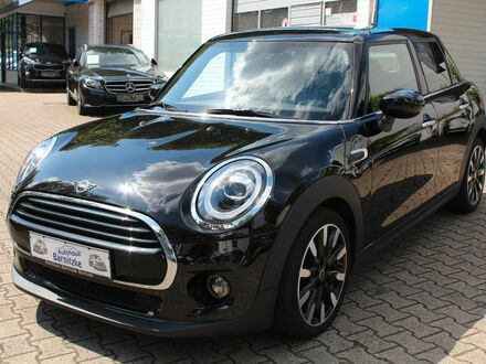Міні Cooper 2020 у Європі на Automoto.ua Чорний Міні Cooper, об'ємом двигуна 1.5 л та пробігом 53 тис. км за 19523 $, фото 1 на Automoto.ua