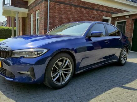 БМВ 320 2019 в Европе на Automoto.ua Синий БМВ 320, объемом двигателя 2 л и пробегом 194 тыс. км за 26588 $, фото 1 на Automoto.ua