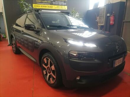 Ситроен C4 Кактус 2015 в Европе на Automoto.ua Серый Ситроен C4 Кактус, объемом двигателя 1.2 л и пробегом 90 тыс. км за 10902 $, фото 1 на Automoto.ua