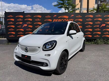 Смарт Forfour 2019 у Європі на Automoto.ua Білий Смарт Forfour, об'ємом двигуна 0.9 л та пробігом 83 тис. км за 15900 $, фото 1 на Automoto.ua