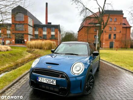 Міні Cooper S, об'ємом двигуна 2 л та пробігом 19 тис. км за 24298 $, фото 1 на Automoto.ua