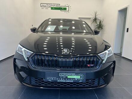 Шкода Октавия 2025 в Европе на Automoto.ua Черный Шкода Октавия, объемом двигателя 1.98 л и пробегом 1 тыс. км за 44216 $, фото 1 на Automoto.ua