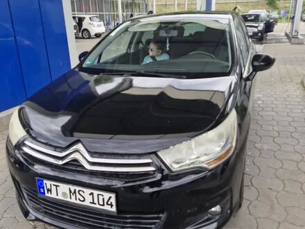 Ситроен С4 2011 в Европе на Automoto.ua Черный Ситроен С4, объемом двигателя 1.6 л и пробегом 171 тыс. км за 2482 $, фото 1 на Automoto.ua