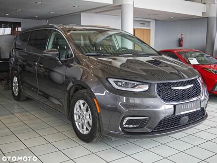 Крайслер Пасифик 2023 в Европе на Automoto.ua Серый Крайслер Пасифик, объемом двигателя 3.61 л и пробегом 13 тыс. км за 219900 $, фото 1 на Automoto.ua