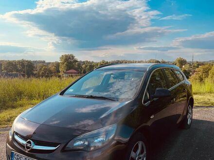 Опель Астра 2013 в Европе на Automoto.ua Коричневый Опель Астра, объемом двигателя 1 л и пробегом 259 тыс. км за 4601 $, фото 1 на Automoto.ua