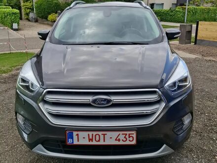 Форд Куга 2019 в Европе на Automoto.ua Серый Форд Куга, объемом двигателя 1.5 л и пробегом 38 тыс. км за 19201 $, фото 1 на Automoto.ua