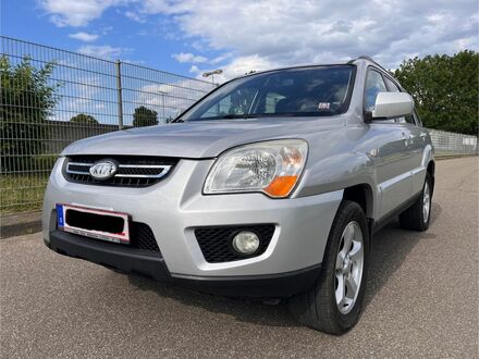 Киа Sportage 2010 в Европе на Automoto.ua Серебряный Киа Sportage, объемом двигателя 1.99 л и пробегом 184 тыс. км за 5682 $, фото 1 на Automoto.ua