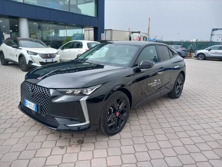 DS ДС4 2023 в Европе на Automoto.ua Черный DS ДС4, объемом двигателя 0 л и пробегом 10 тыс. км за 38568 $, фото 1 на Automoto.ua