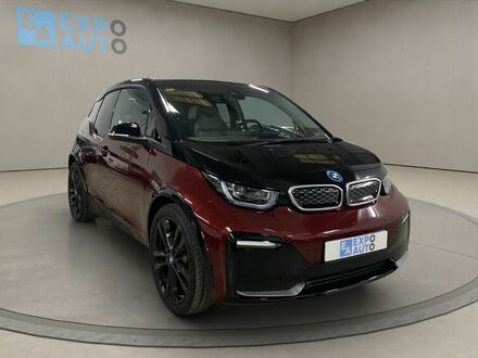 БМВ И3 2022 в Европе на Automoto.ua Красный БМВ И3, объемом двигателя 0 л и пробегом 43 тыс. км за 32081 $, фото 1 на Automoto.ua