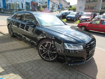 Ауді S8 2017 у Європі на Automoto.ua Чорний Ауді S8, об'ємом двигуна 3.99 л та пробігом 107 тис. км за 50262 $, фото 1 на Automoto.ua