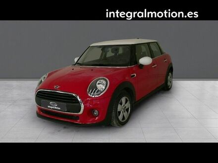 Мини Мини 2020 в Европе на Automoto.ua Красный Мини Мини, объемом двигателя 1.5 л и пробегом 136 тыс. км за 19338 $, фото 1 на Automoto.ua