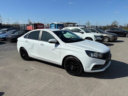 Лада Vesta 2017 у Європі на Automoto.ua Білий Лада Vesta, об'ємом двигуна 1.6 л та пробігом 87 тис. км за 7955 $, фото 1 на Automoto.ua