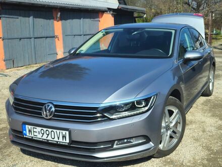 Фольксваген Пассат 2019 у Європі на Automoto.ua Сірий Фольксваген Пассат, об'ємом двигуна 1 л та пробігом 141 тис. км за 17894 $, фото 1 на Automoto.ua