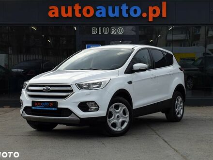 Форд Куга 2017 в Европе на Automoto.ua Белый Форд Куга, объемом двигателя 1 л и пробегом 93 тыс. км за 54900 $, фото 1 на Automoto.ua