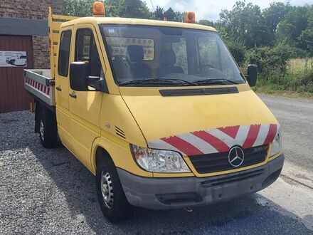 Мерседес Sprinter 2005 в Европе на Automoto.ua Оранжевый Мерседес Sprinter, объемом двигателя 0 л и пробегом 98 тыс. км за 6370 $, фото 1 на Automoto.ua