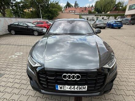 Ауди Q8 2019 в Европе на Automoto.ua Серый Ауди Q8, объемом двигателя 2.97 л и пробегом 70 тыс. км за 65134 $, фото 1 на Automoto.ua