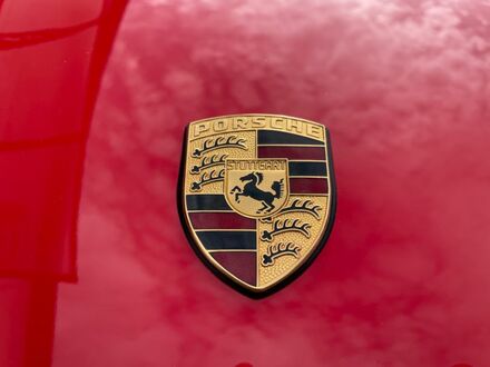 Порше 964 1991 в Европе на Automoto.ua Красный Порше 964, объемом двигателя 3.6 л и пробегом 64 тыс. км за 128215 $, фото 1 на Automoto.ua