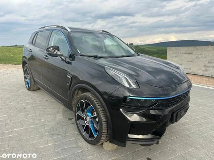 Lynk & Co 01 2022 у Європі на Automoto.ua Чорний Lynk & Co 01, об'ємом двигуна 1 л та пробігом 23 тис. км за 11792 $, фото 1 на Automoto.ua