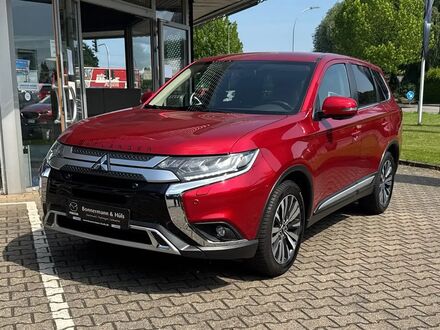 Мицубиси Аутлендер 2019 в Европе на Automoto.ua Красный Мицубиси Аутлендер, объемом двигателя 2 л и пробегом 89 тыс. км за 23105 $, фото 1 на Automoto.ua