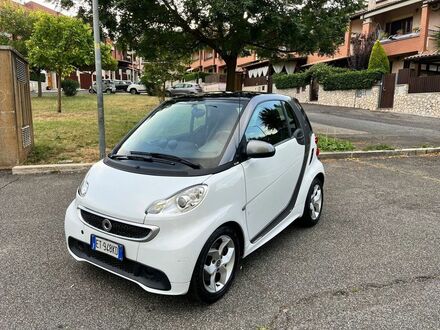 Смарт Fortwo 2013 у Європі на Automoto.ua Білий Смарт Fortwo, об'ємом двигуна 1 л та пробігом 72 тис. км за 4322 $, фото 1 на Automoto.ua