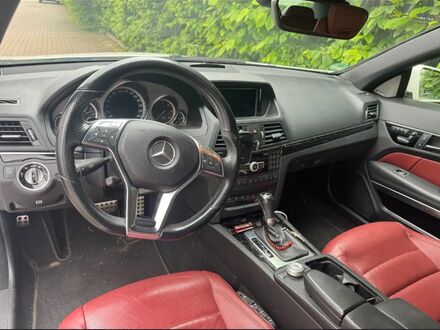 Мерседес Е 350 2011 в Европе на Automoto.ua Мерседес Е 350, объемом двигателя 2.99 л и пробегом 178 тыс. км за 19084 $, фото 1 на Automoto.ua