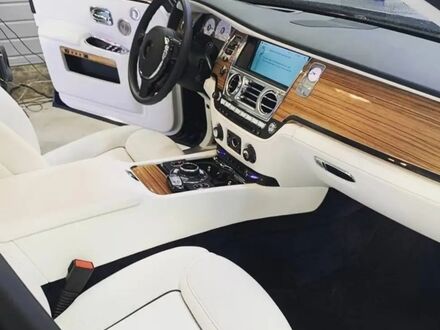 Ролс Ройс Ghost 2018 у Європі на Automoto.ua Синій Ролс Ройс Ghost, об'ємом двигуна 6.59 л та пробігом 21 тис. км за 284307 $, фото 1 на Automoto.ua