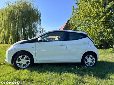 Тойота Айго 2015 у Європі на Automoto.ua Білий Тойота Айго, об'ємом двигуна 1 л та пробігом 96 тис. км за 25900 $, фото 1 на Automoto.ua