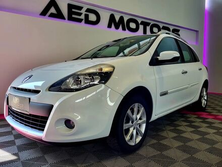 Рено Клио 2011 в Европе на Automoto.ua Белый Рено Клио, объемом двигателя 1.15 л и пробегом 56 тыс. км за 6950 $, фото 1 на Automoto.ua