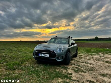 Міні Clubman, об'ємом двигуна 2 л та пробігом 130 тис. км за 21598 $, фото 1 на Automoto.ua