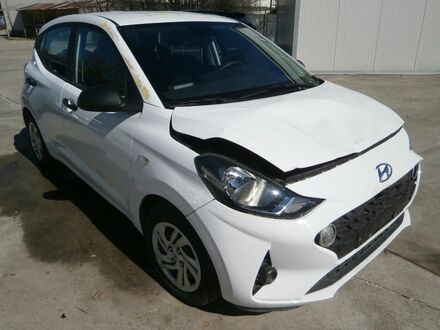 Хендай і10 2023 у Європі на Automoto.ua Білий Хендай і10, об'ємом двигуна 1 л та пробігом 62 тис. км за 6521 $, фото 1 на Automoto.ua