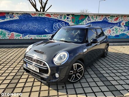 Міні Cooper S, об'ємом двигуна 2 л та пробігом 208 тис. км за 10799 $, фото 1 на Automoto.ua