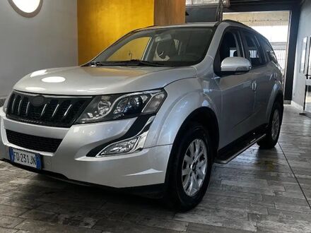Mahindra XUV500 2016 у Європі на Automoto.ua Срібний Mahindra XUV500, об'ємом двигуна 2.18 л та пробігом 124 тис. км за 7755 $, фото 1 на Automoto.ua