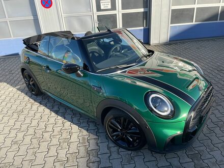 Мини John Cooper Works 2023 в Европе на Automoto.ua Зеленый Мини John Cooper Works, объемом двигателя 2 л и пробегом 32 тыс. км за 35680 $, фото 1 на Automoto.ua