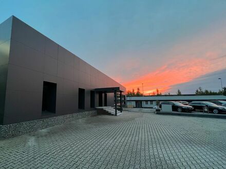 Порше Cayman 2023 у Європі на Automoto.ua Білий Порше Cayman, об'ємом двигуна 1.99 л та пробігом 8 тис. км за 85225 $, фото 1 на Automoto.ua