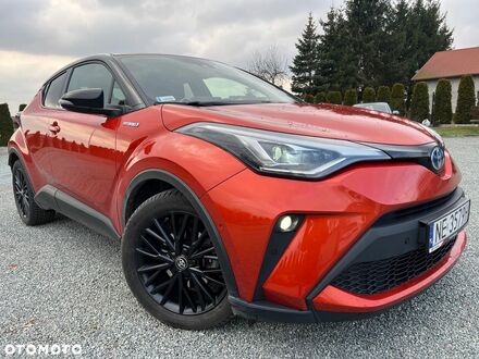 Тойота C-HR 2020 в Европе на Automoto.ua Тойота C-HR, объемом двигателя 1 л и пробегом 46 тыс. км за 102000 $, фото 1 на Automoto.ua